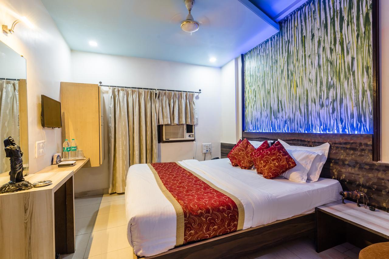 Hotel Panchratna Panvel Exterior photo