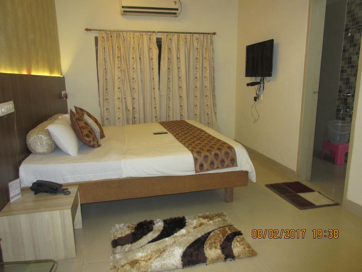 Hotel Panchratna Panvel Exterior photo